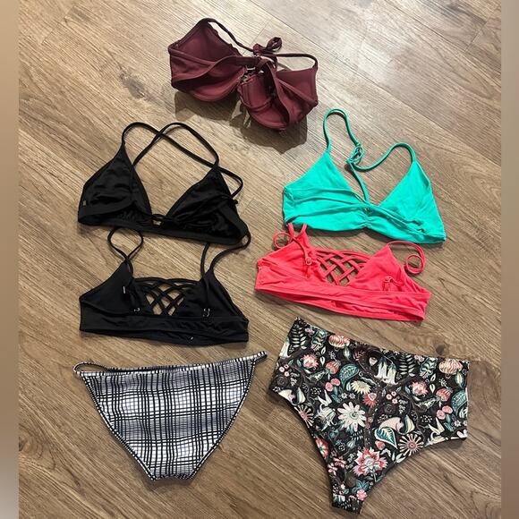 🍷7 piece bikini mix and match bundle size m/l - Picture 2 of 2